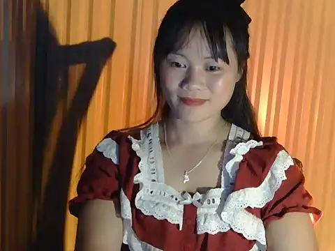 Snapshot of Sisi_dy01 chatting on 10/04/25, 12:36 Sisi dy01 online show from 10/04/25, 12:36