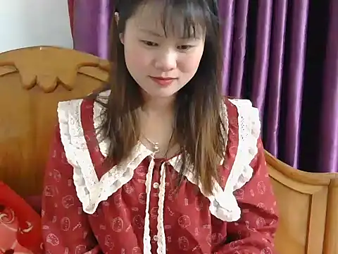 Snapshot of Sisi_dy01 chatting on 12/21/25, 02:35 Sisi dy01 online show from 12/21/25, 02:35