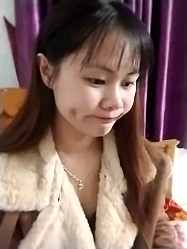 Snapshot of Sisi_dy01 chatting on 12/22/25, 02:58 Sisi dy01 online show from 12/22/25, 02:58