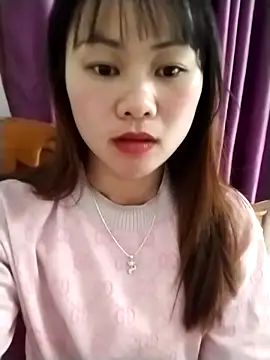 Snapshot of Sisi_dy01 chatting on 12/23/25, 06:00 Sisi dy01 online show from 12/23/25, 06:00