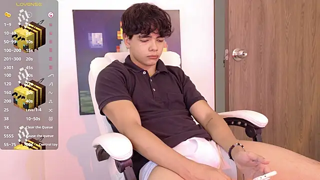 an drew18 online show from 02/01/26, 02:48