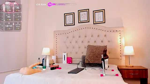 cristhi esterling online show from 12/14/25, 12:21