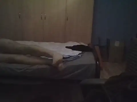 Snapshot of bdsmfreaks12 chatting on 12/03/25, 01:24 bdsmfreaks12 online show from 12/03/25, 01:24