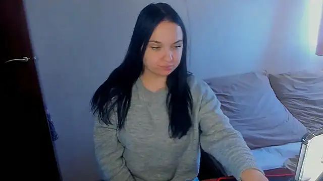 Snapshot of VoxxAura chatting on 11/03/25, 01:01 VoxxAura online show from 11/03/25, 01:01