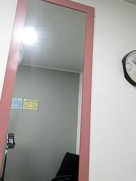 Snapshot of Nika_Hot chatting on 09/14/25, 03:16 Nika Hot online show from 09/14/25, 03:16