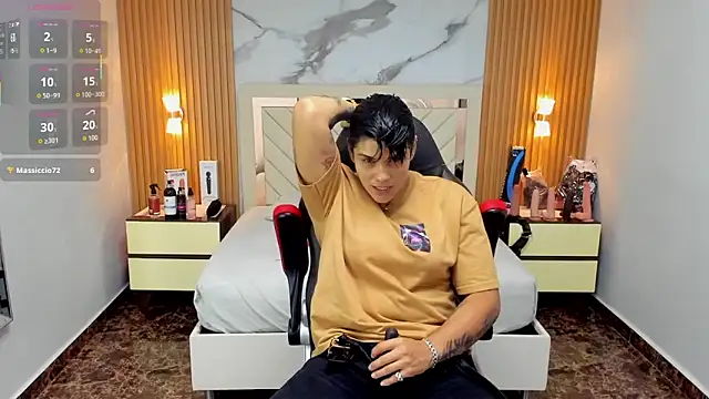 Snapshot of KAROLLJONES1 chatting on 09/13/25, 07:35 KAROLLJONES1 online show from 09/13/25, 07:35