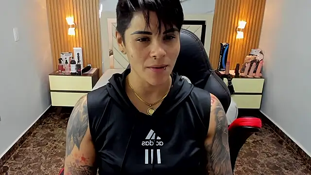 Snapshot of KAROLLJONES1 chatting on 09/15/25, 07:14 KAROLLJONES1 online show from 09/15/25, 07:14