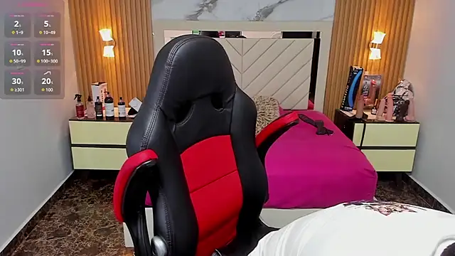 Snapshot of KAROLLJONES1 chatting on 09/24/25, 02:37 KAROLLJONES1 online show from 09/24/25, 02:37