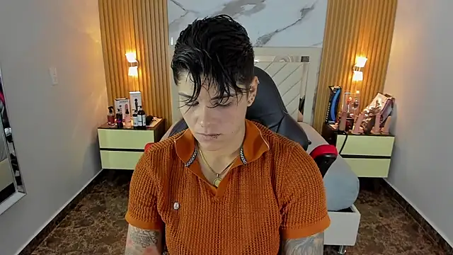 Snapshot of KAROLLJONES1 chatting on 10/20/25, 08:09 KAROLLJONES1 online show from 10/20/25, 08:09