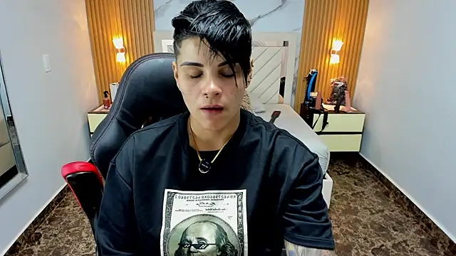 Snapshot of KAROLLJONES1 chatting on 01/15/26, 07:28 KAROLLJONES1 online show from 01/15/26, 07:28