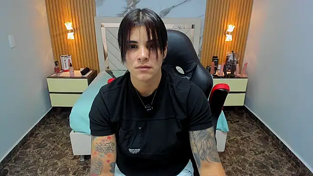 Snapshot of KAROLLJONES1 chatting on 01/31/26, 07:11 KAROLLJONES1 online show from 01/31/26, 07:11