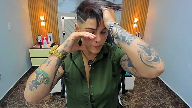 Snapshot of KAROLLJONES1 chatting on 02/03/26, 07:52 KAROLLJONES1 online show from 02/03/26, 07:52