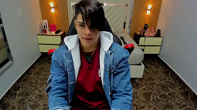 Snapshot of KAROLLJONES1 chatting on 02/06/26, 07:17 KAROLLJONES1 online show from 02/06/26, 07:17