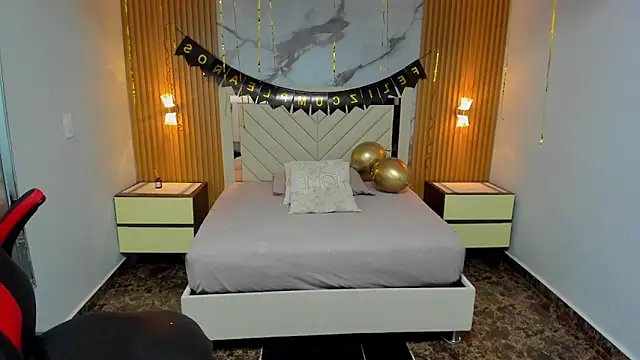 Snapshot of KAROLLJONES1 chatting on 02/07/26, 12:31 KAROLLJONES1 online show from 02/07/26, 12:31