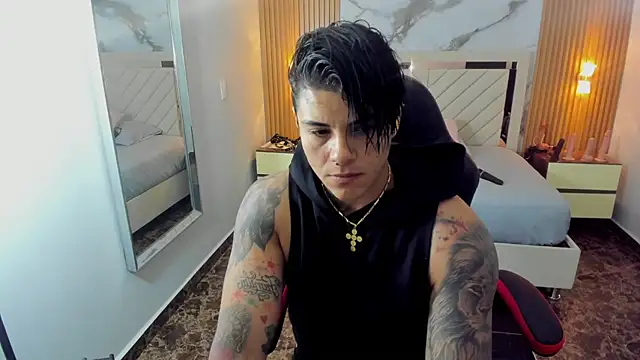 KAROLLJONES1 online show from 07/11/26, 12:30