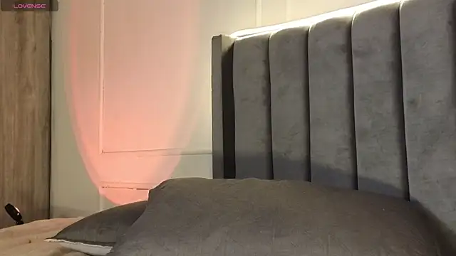 Ice Princess  online show from 11/12/25, 02:17