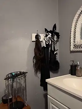 goddessmissmia online show from 11/18/25, 09:41