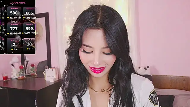 Miss Charlottet online show from 04/17/26, 10:35