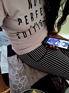 Snapshot of Lusty_sensual_Jodi chatting on 12/29/24, 08:22 Lusty sensual Jodi online show from 12/29/24, 08:22