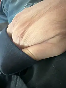 Snapshot of jamesliddick38 chatting on 03/28/26, 06:29 jamesliddick38 online show from 03/28/26, 06:29