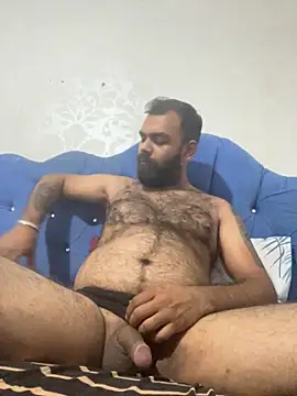 Snapshot of Umut1414 chatting on 11/05/25, 10:21 Umut1414 online show from 11/05/25, 10:21