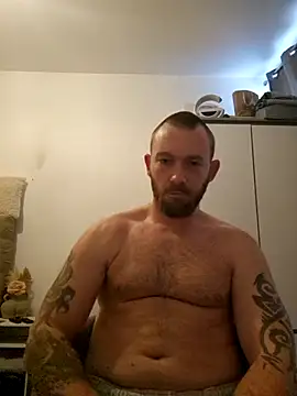 Snapshot of Mikeh609 chatting on 10/23/25, 01:21 Mikeh609 online show from 10/23/25, 01:21