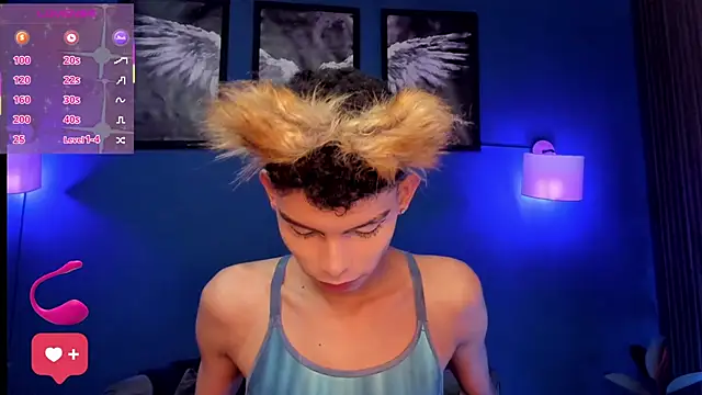 Room 69x online show from 10/08/25, 02:04