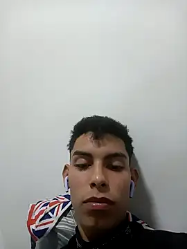 Room 69x online show from 11/19/25, 09:09