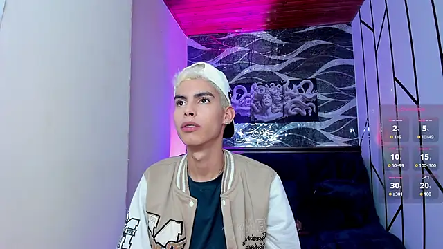 Room 69x online show from 02/06/26, 03:11