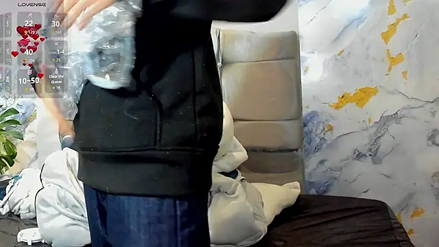 Room 69x online show from 02/17/26, 03:25