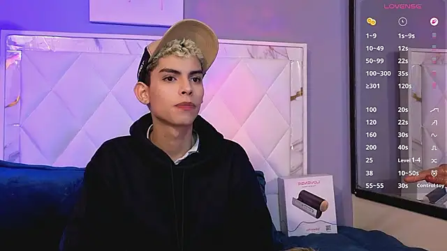 Room 69x online show from 03/20/26, 02:11