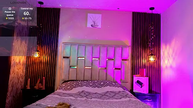 Room 69x online show from 05/19/26, 12:22