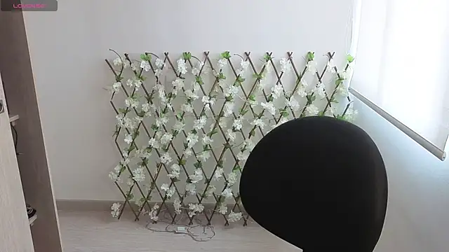 Snapshot of genet_ chatting on 09/15/25, 03:23 genet online show from 09/15/25, 03:23