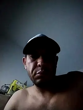 Snapshot of ExcitableJuanito85 chatting on 01/11/26, 11:15 ExcitableJuanito85 online show from 01/11/26, 11:15