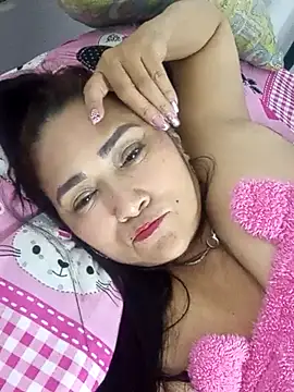 Snapshot of linda_luna29 chatting on 12/22/25, 07:38 linda luna29 online show from 12/22/25, 07:38