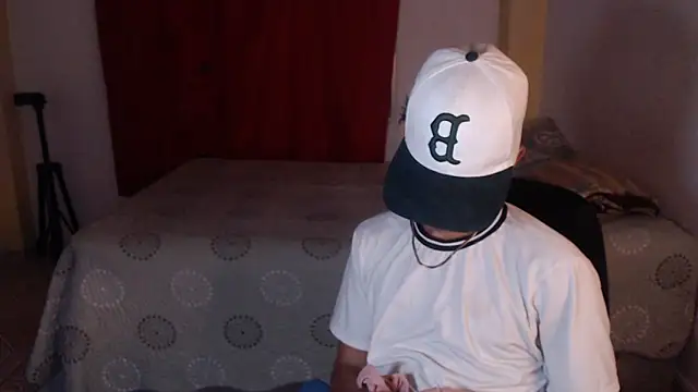 Snapshot of sung_yol chatting on 10/31/25, 02:34 sung yol online show from 10/31/25, 02:34