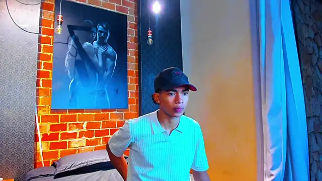 Snapshot of AlanCutee chatting on 11/04/25, 12:04 AlanCutee online show from 11/04/25, 12:04