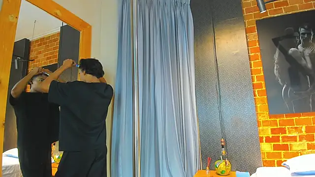 Snapshot of AlanCutee chatting on 11/18/25, 11:36 AlanCutee online show from 11/18/25, 11:36