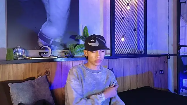 AlanCutee online show from 04/15/26, 11:39