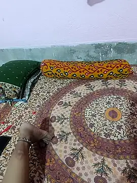 Cute-Swewty online show from 10/05/25, 03:43