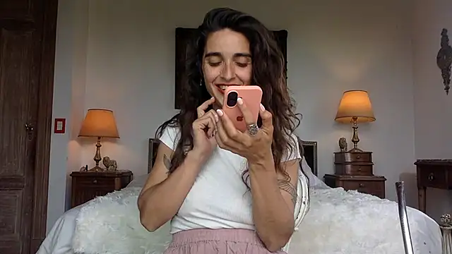 venuslibre online show from 10/05/25, 03:43