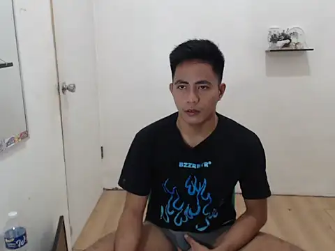 Lloyd wintours online show from 11/22/25, 01:10