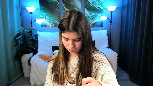 Snapshot of AnoraDark chatting on 09/29/25, 07:19 AnoraDark online show from 09/29/25, 07:19