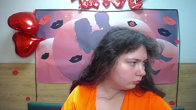 Snapshot of NeonilaLisova chatting on 09/09/25, 11:21 NeonilaLisova online show from 09/09/25, 11:21