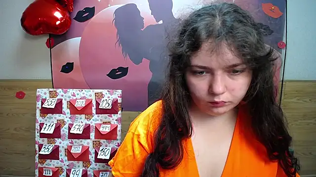 Snapshot of NeonilaLisova chatting on 09/12/25, 05:18 NeonilaLisova online show from 09/12/25, 05:18