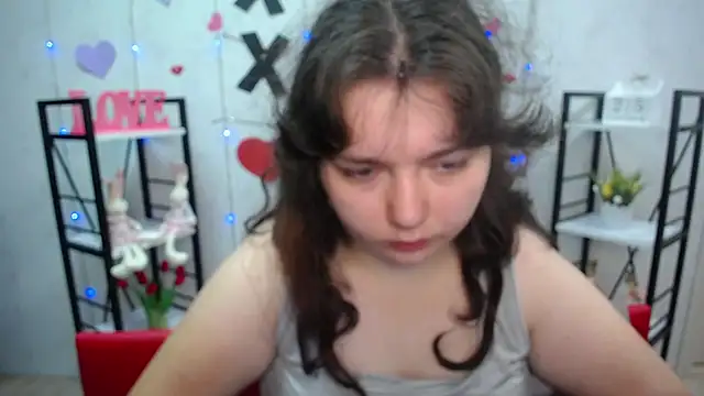 Snapshot of NeonilaLisova chatting on 09/25/25, 05:11 NeonilaLisova online show from 09/25/25, 05:11