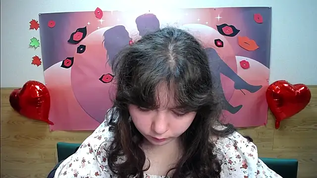 Snapshot of NeonilaLisova chatting on 10/07/25, 11:18 NeonilaLisova online show from 10/07/25, 11:18