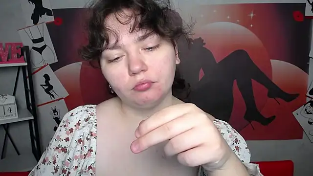 Snapshot of NeonilaLisova chatting on 11/15/25, 06:11 NeonilaLisova online show from 11/15/25, 06:11