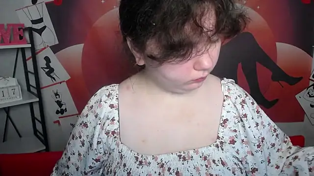 Snapshot of NeonilaLisova chatting on 11/21/25, 06:12 NeonilaLisova online show from 11/21/25, 06:12