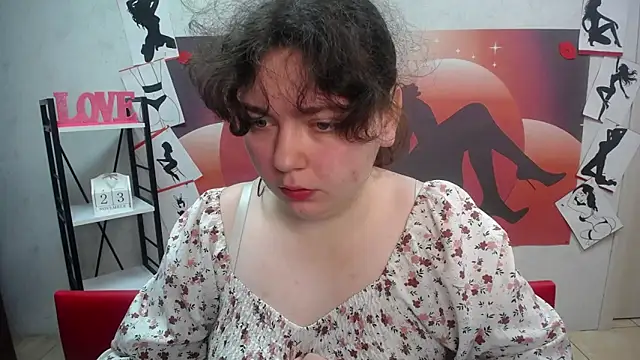 Snapshot of NeonilaLisova chatting on 11/24/25, 12:38 NeonilaLisova online show from 11/24/25, 12:38